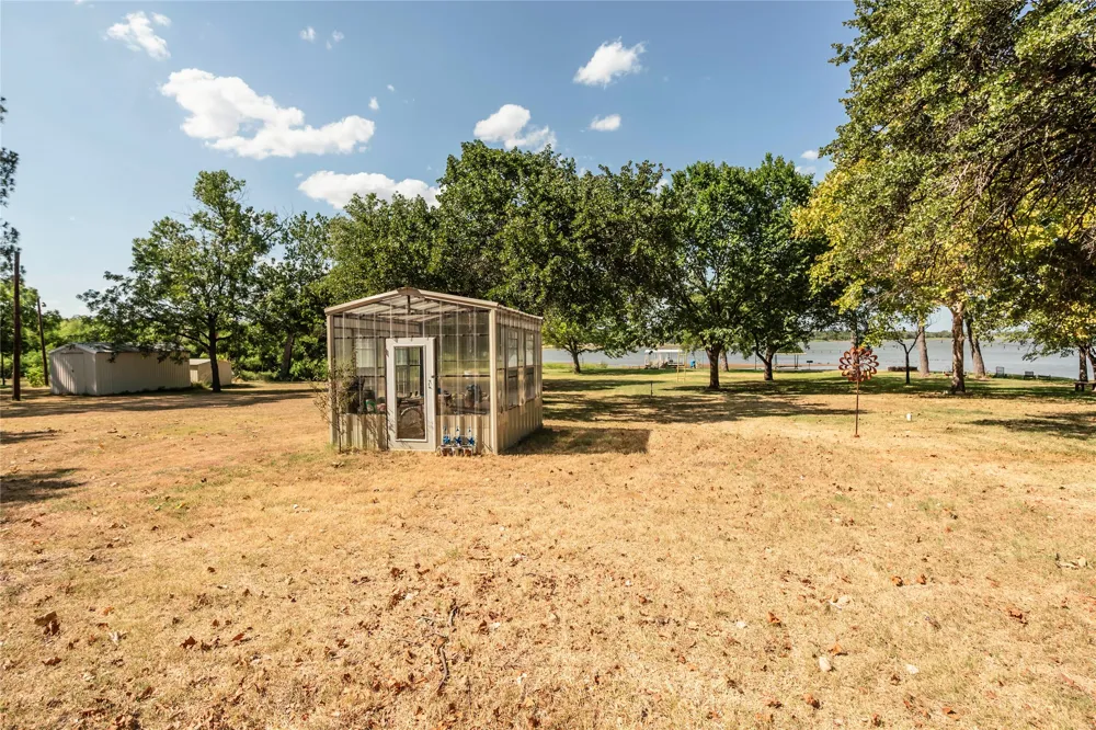 264 Oak Street Nocona, TX 76255