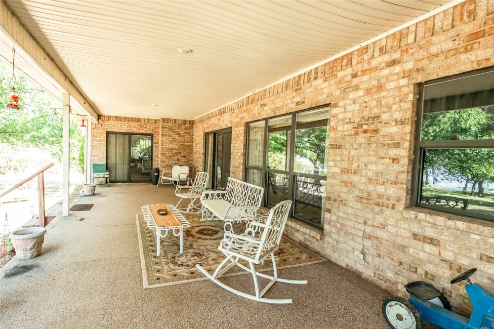 264 Oak Street Nocona, TX 76255