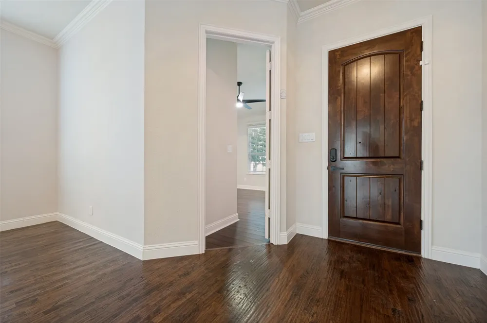 12908 Holbrook Drive Farmers Branch, TX 75234