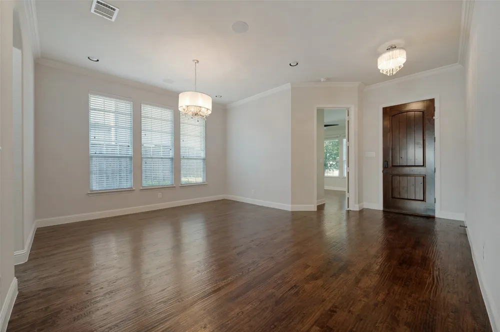 12908 Holbrook Drive Farmers Branch, TX 75234