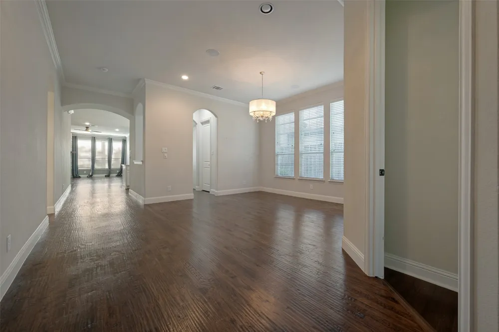 12908 Holbrook Drive Farmers Branch, TX 75234