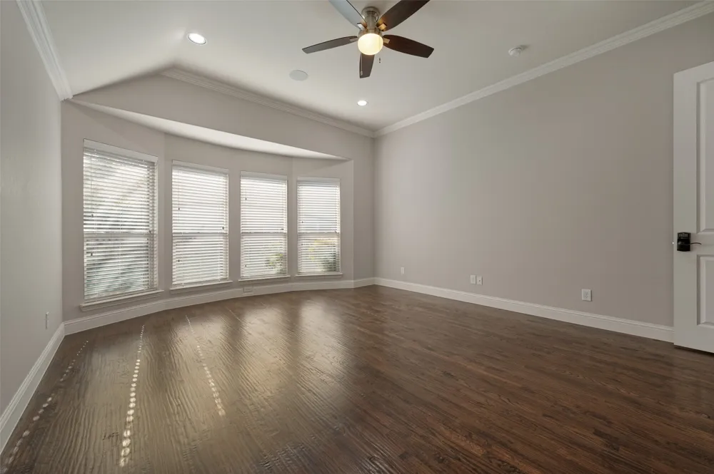 12908 Holbrook Drive Farmers Branch, TX 75234