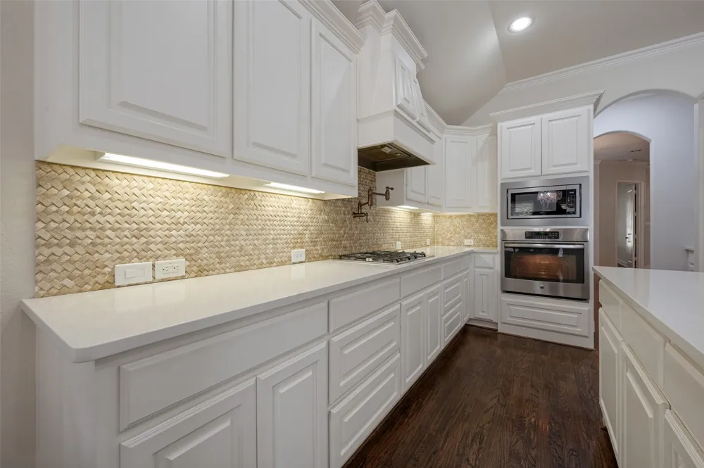 12908 Holbrook Drive Farmers Branch, TX 75234