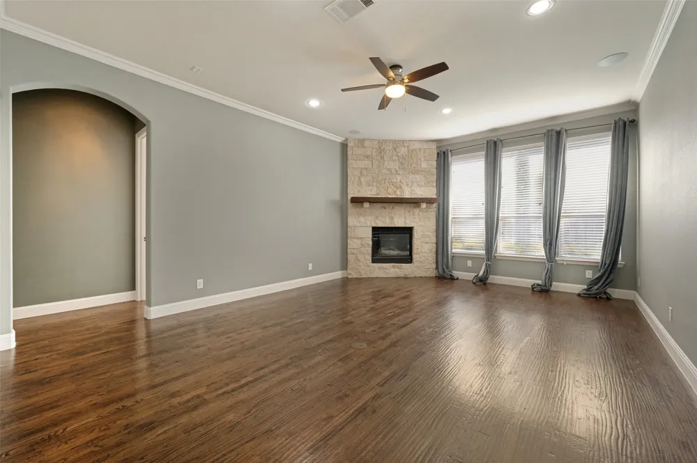 12908 Holbrook Drive Farmers Branch, TX 75234