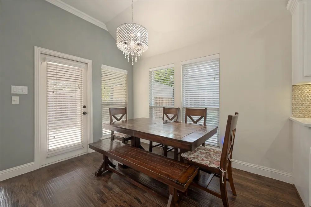 12908 Holbrook Drive Farmers Branch, TX 75234