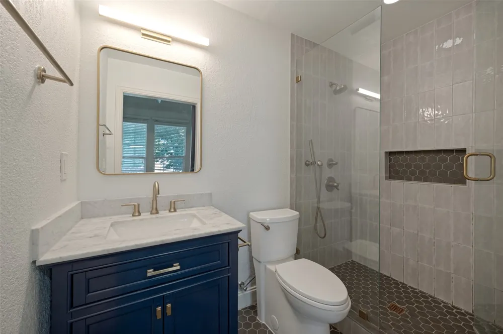 12908 Holbrook Drive Farmers Branch, TX 75234