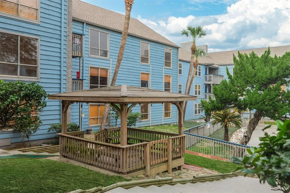 8100 Seawall Boulevard #D Galveston, TX 77551