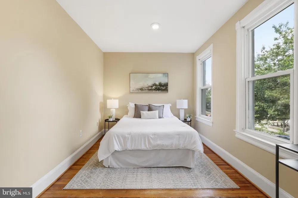 608 KENYON STREET NW Washington, DC 20010