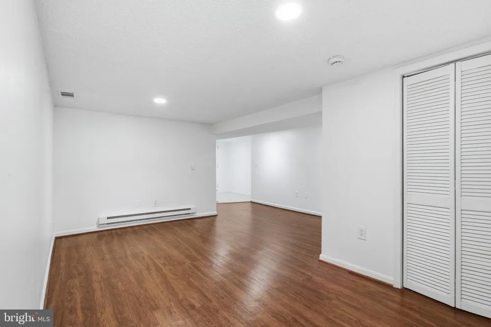 608 KENYON STREET NW Washington, DC 20010