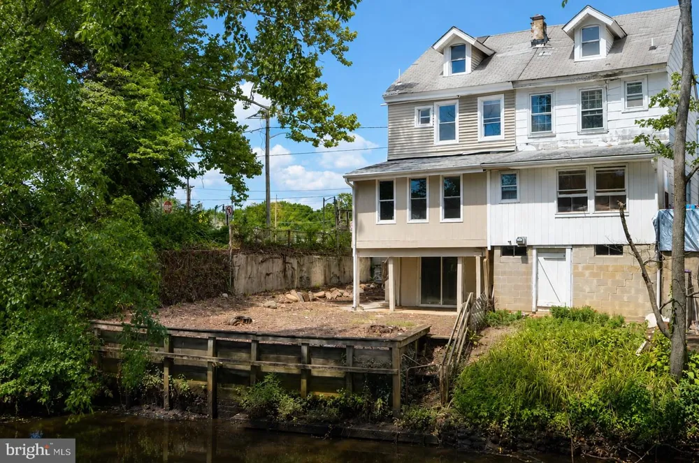 72 RANCOCAS ROAD Mount Holly, NJ 08060