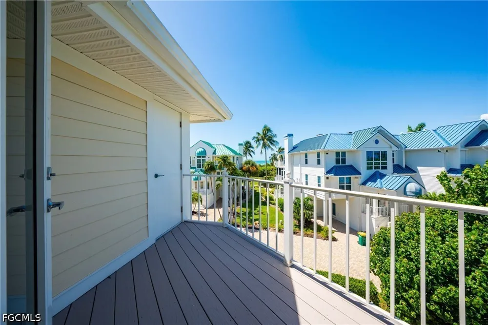 Bella Vista Way E Sanibel, FL 33957