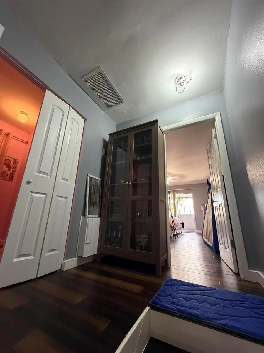 9054 NW 35TH PLACE Sunrise, FL 33351
