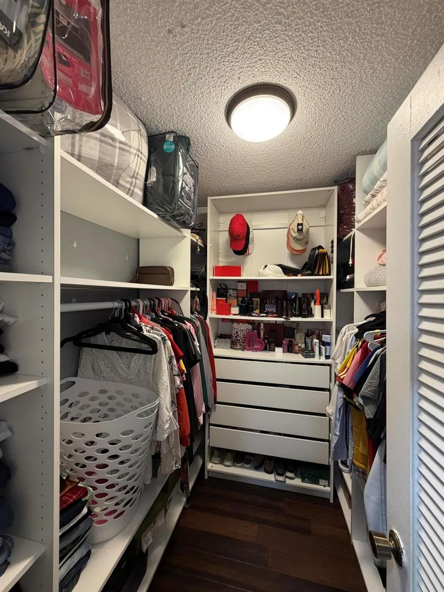 9054 NW 35TH PLACE Sunrise, FL 33351