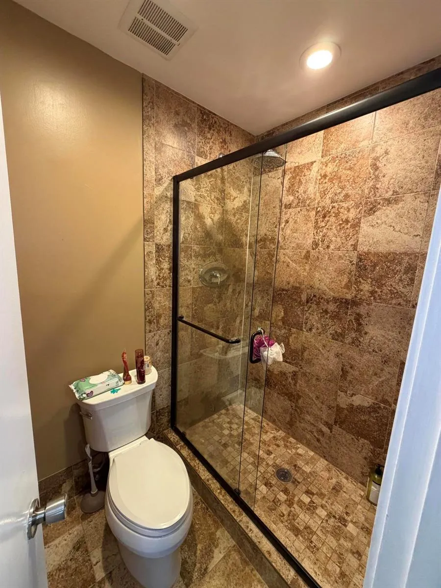 9054 NW 35TH PLACE Sunrise, FL 33351