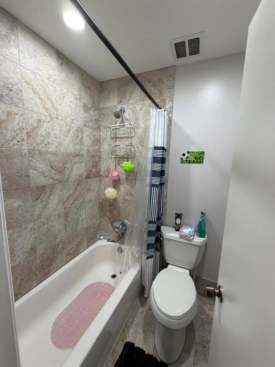 9054 NW 35TH PLACE Sunrise, FL 33351