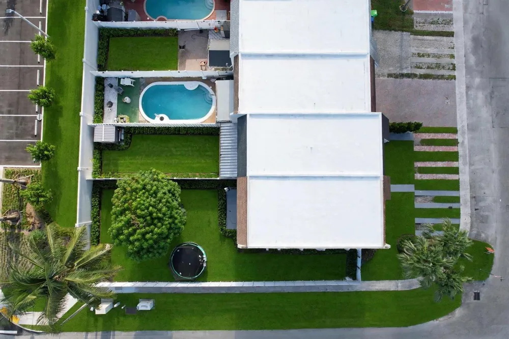 9054 NW 35TH PLACE Sunrise, FL 33351