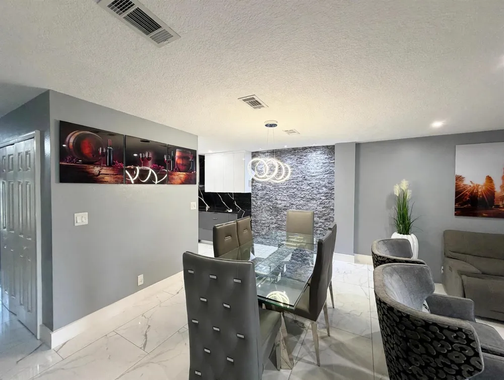 9054 NW 35TH PLACE Sunrise, FL 33351