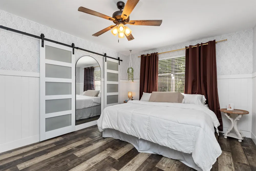 761 NW 106th Avenue Pembroke Pines, FL 33026