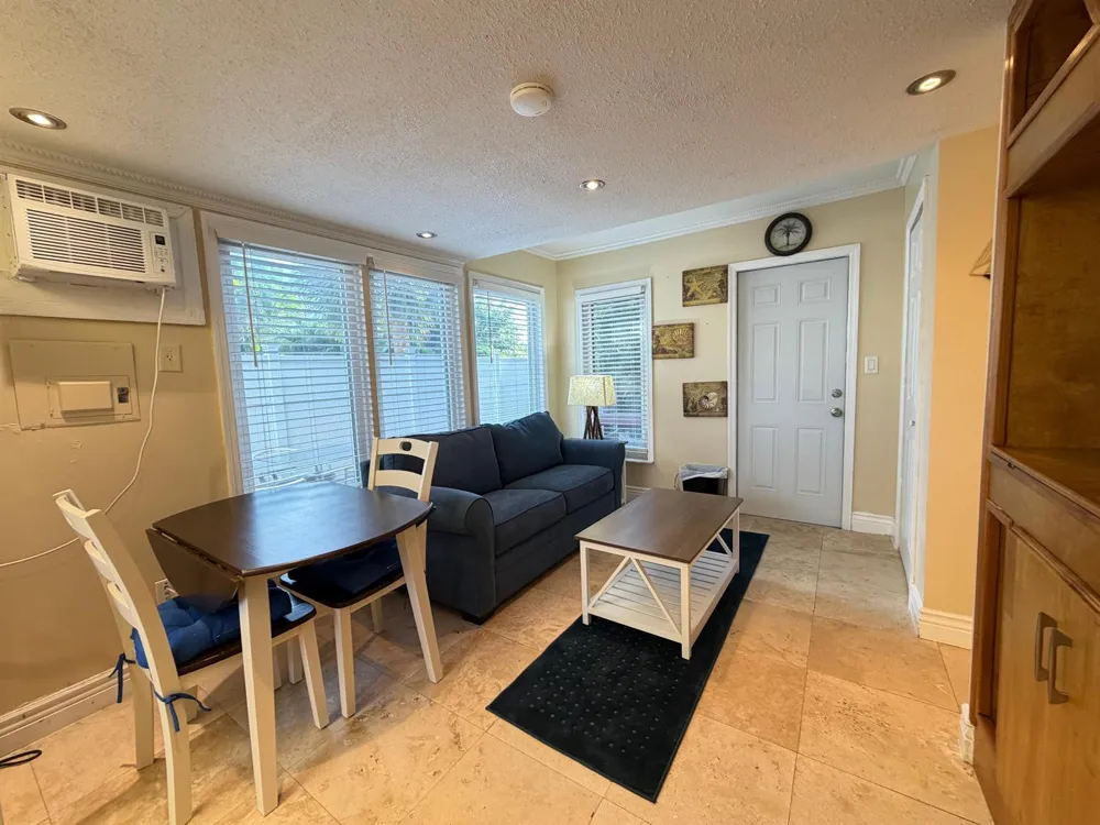 201 S Swinton Avenue #c Delray Beach, FL 33444