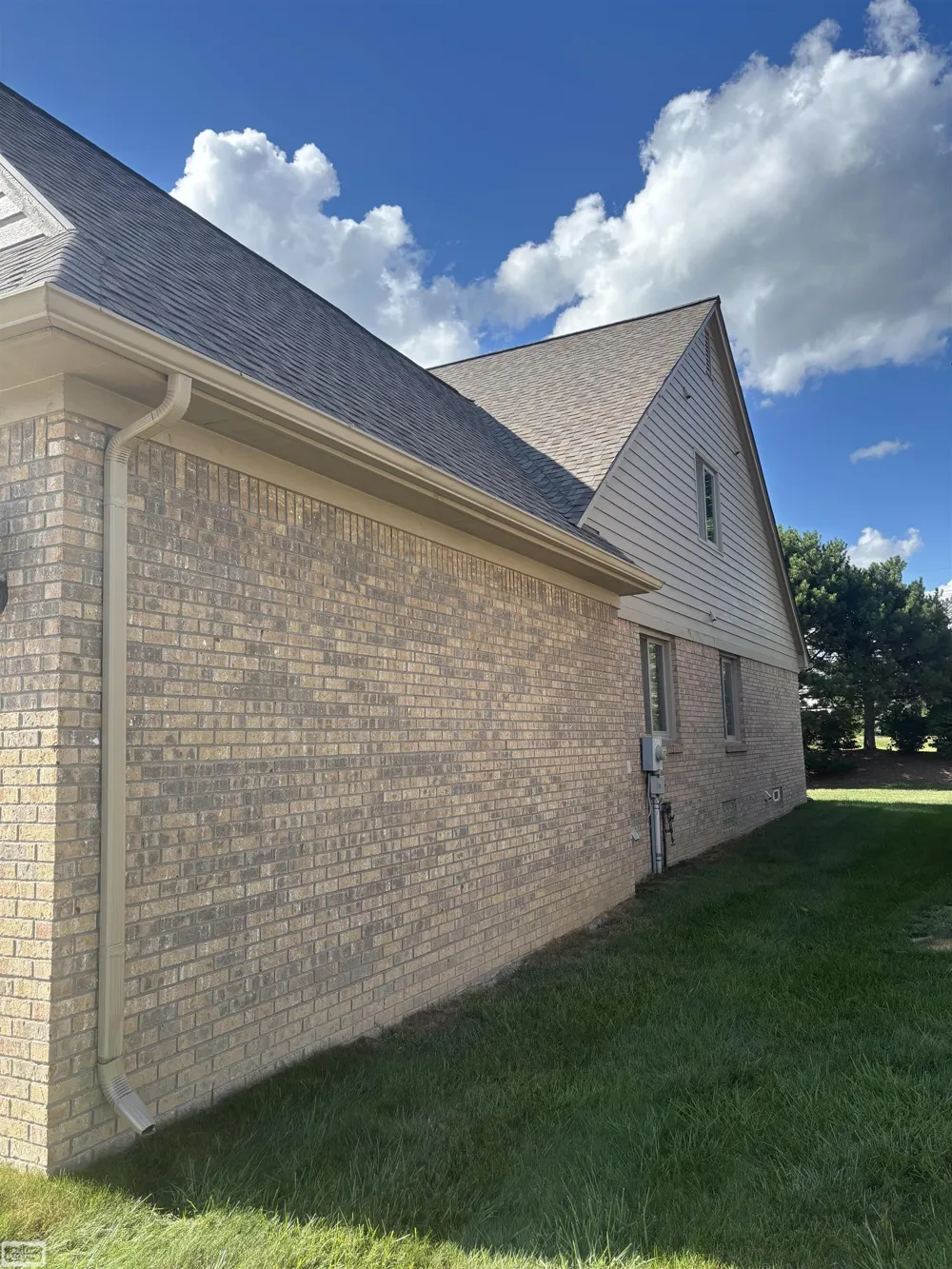 16371 Paint Creek Circle Macomb Township, MI 48042