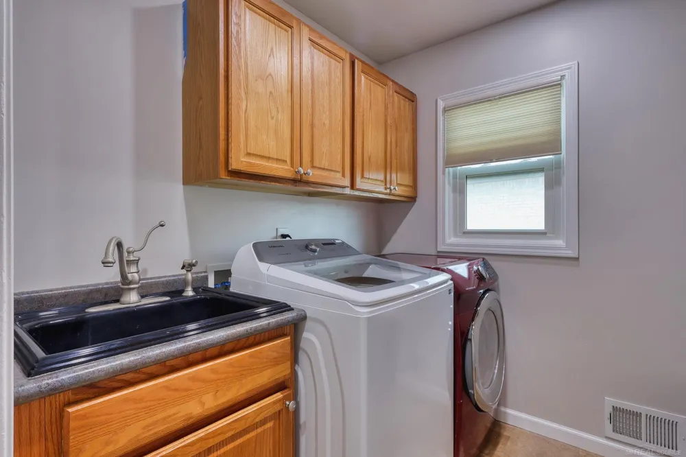 47641 Beacon Square Drive Macomb Township, MI 48044