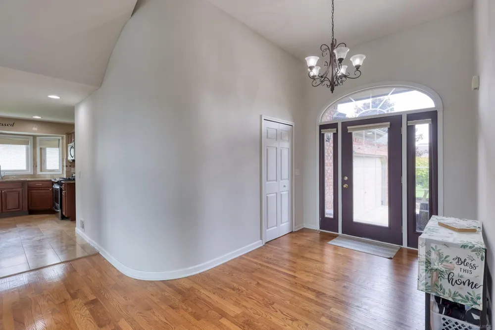 47641 Beacon Square Drive Macomb Township, MI 48044
