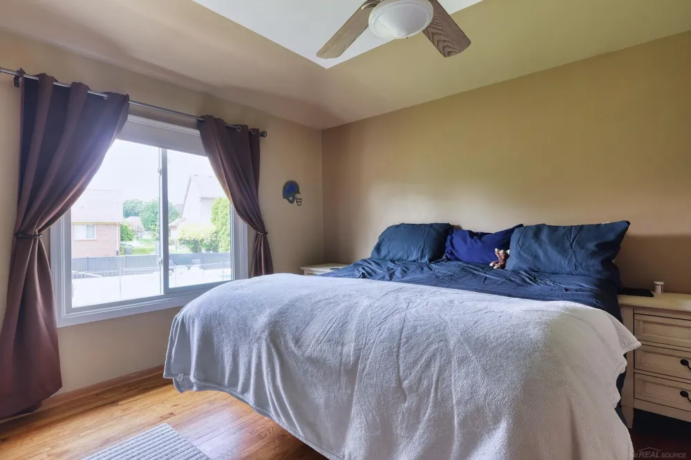 47641 Beacon Square Drive Macomb Township, MI 48044