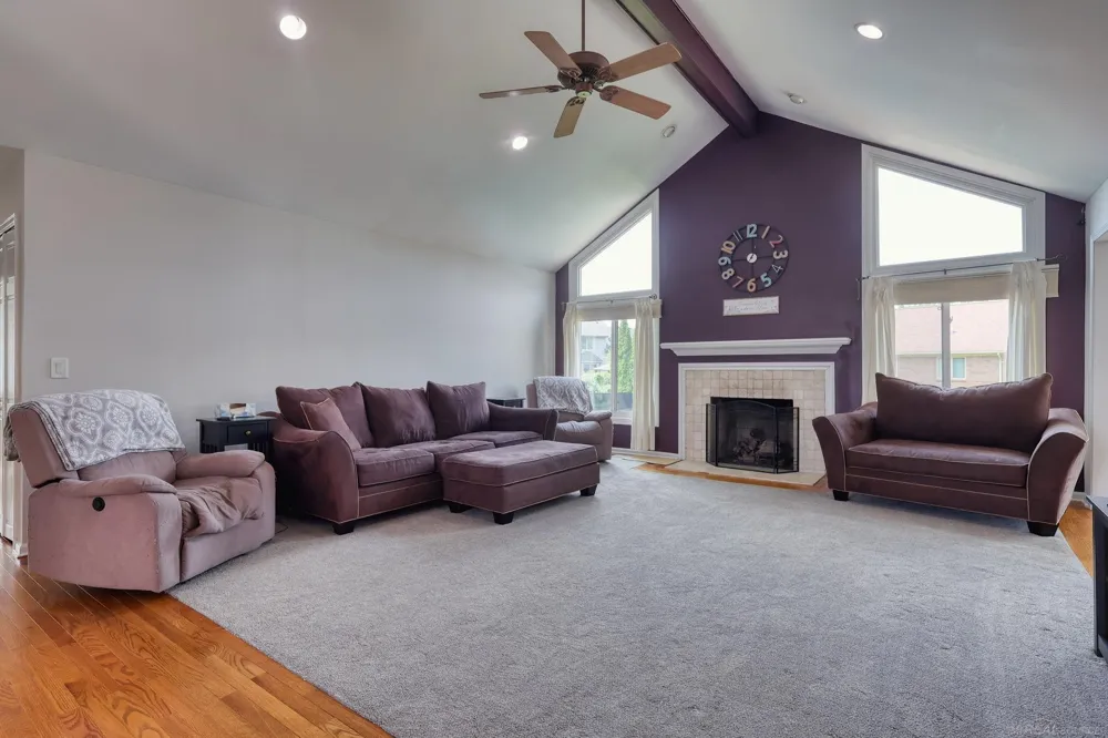 47641 Beacon Square Drive Macomb Township, MI 48044