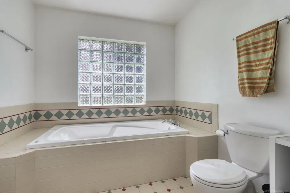 47641 Beacon Square Drive Macomb Township, MI 48044