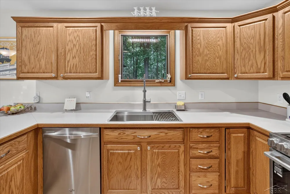 2617 Hearthstone Circle Midland City, MI 48642