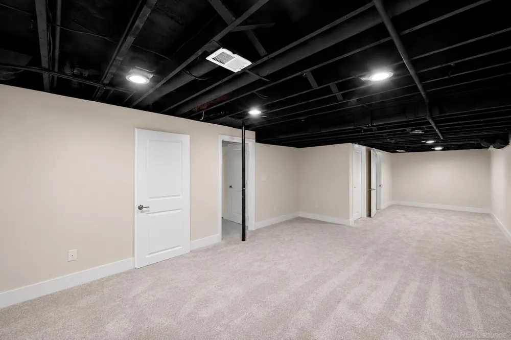 169 E Long Lake Road Bloomfield Hills City, MI 48304