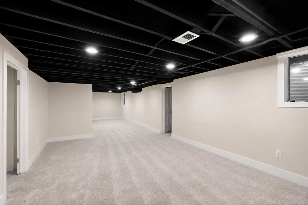 169 E Long Lake Road Bloomfield Hills City, MI 48304