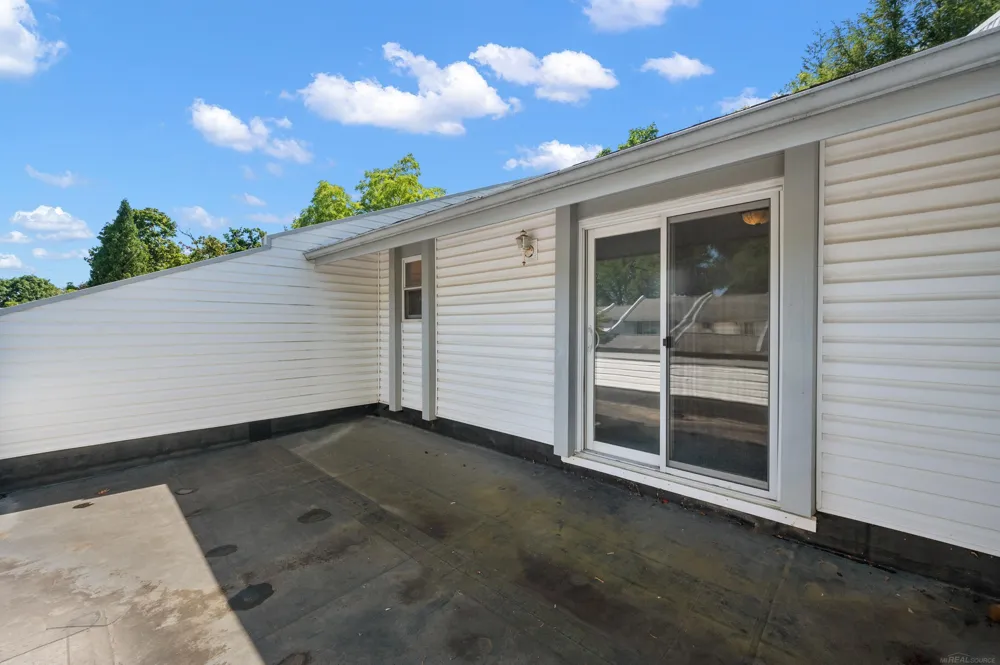 169 E Long Lake Road Bloomfield Hills City, MI 48304