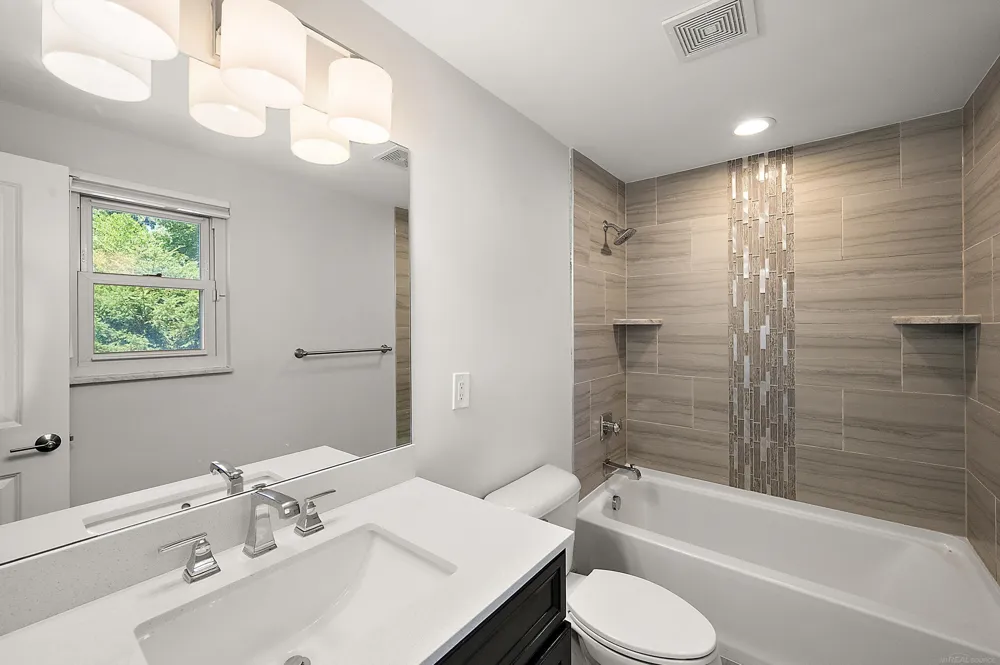 169 E Long Lake Road Bloomfield Hills City, MI 48304