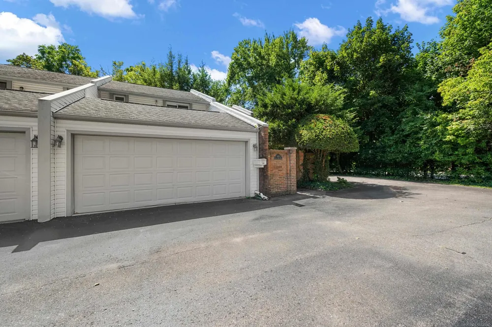 169 E Long Lake Road Bloomfield Hills City, MI 48304