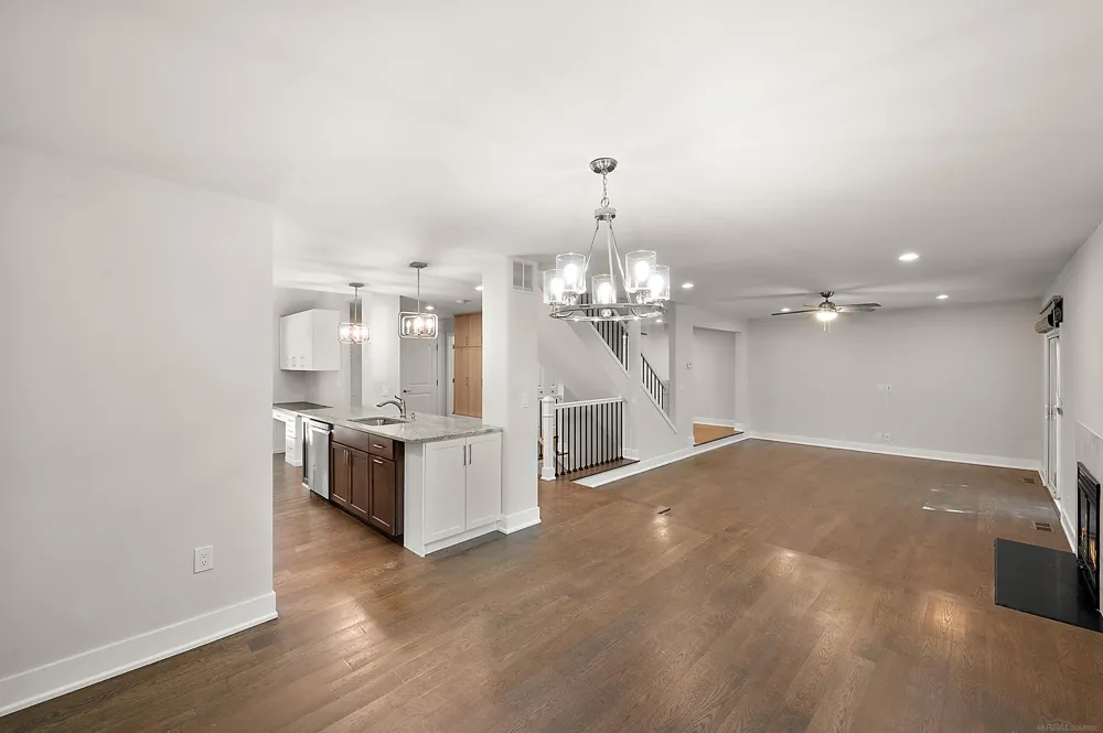 169 E Long Lake Road Bloomfield Hills City, MI 48304
