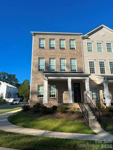13924 Winmau Lane #10