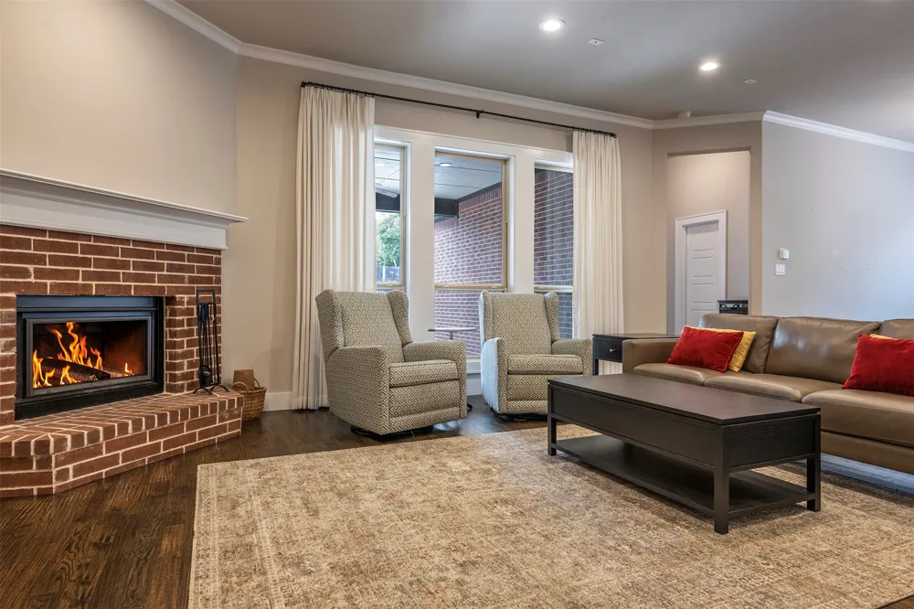 4009 Brookdale Road Benbrook, TX 76116