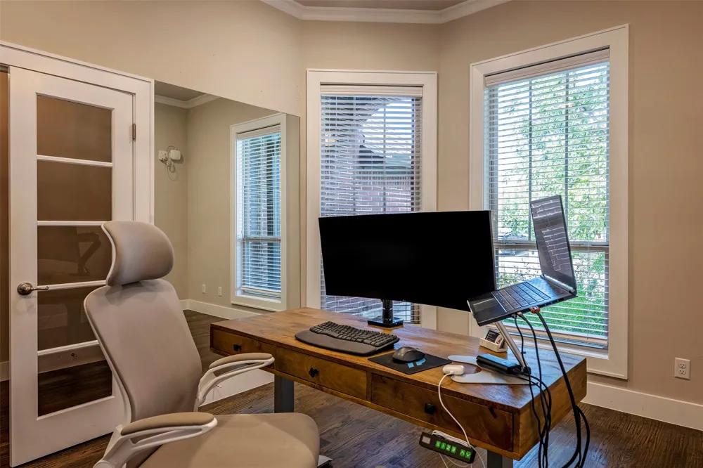 4009 Brookdale Road Benbrook, TX 76116