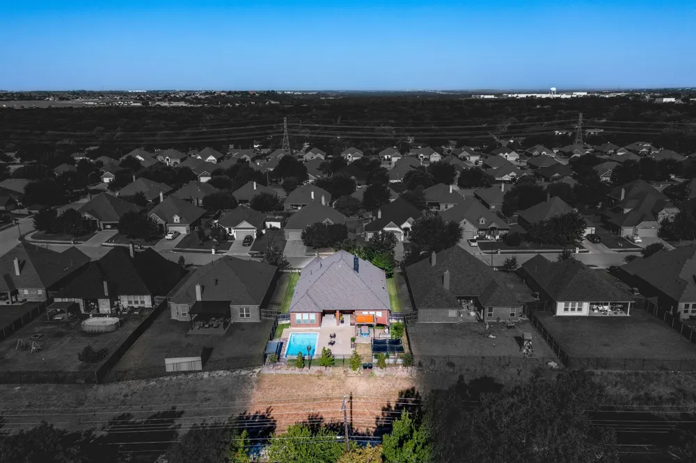 4009 Brookdale Road Benbrook, TX 76116