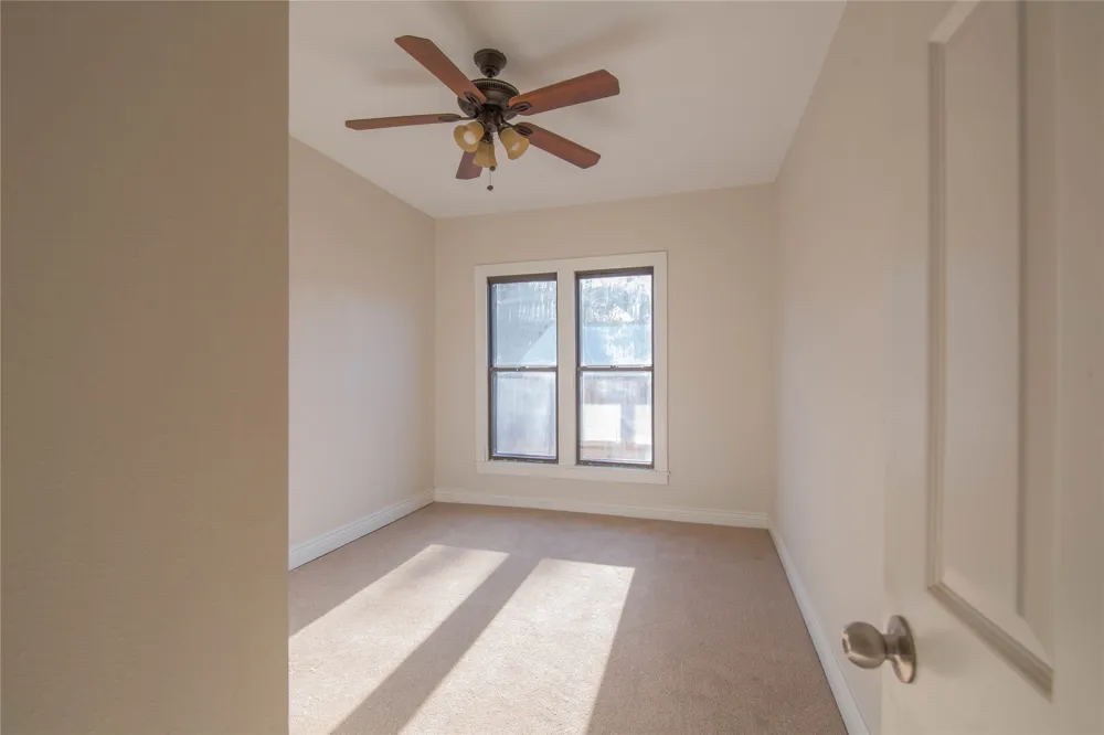 311 Throckmorton Weatherford, TX 76086