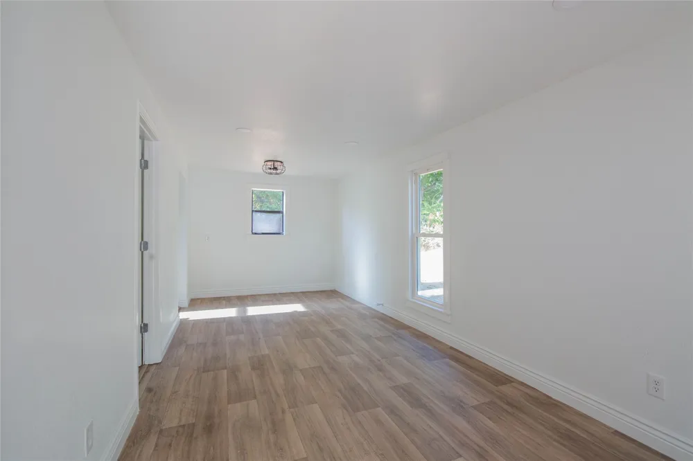311 Throckmorton Weatherford, TX 76086