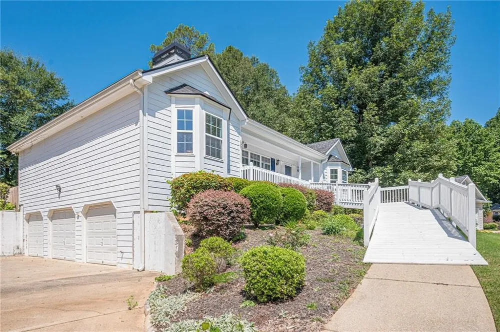 73 Cross Pointe Court Hiram, GA 30141