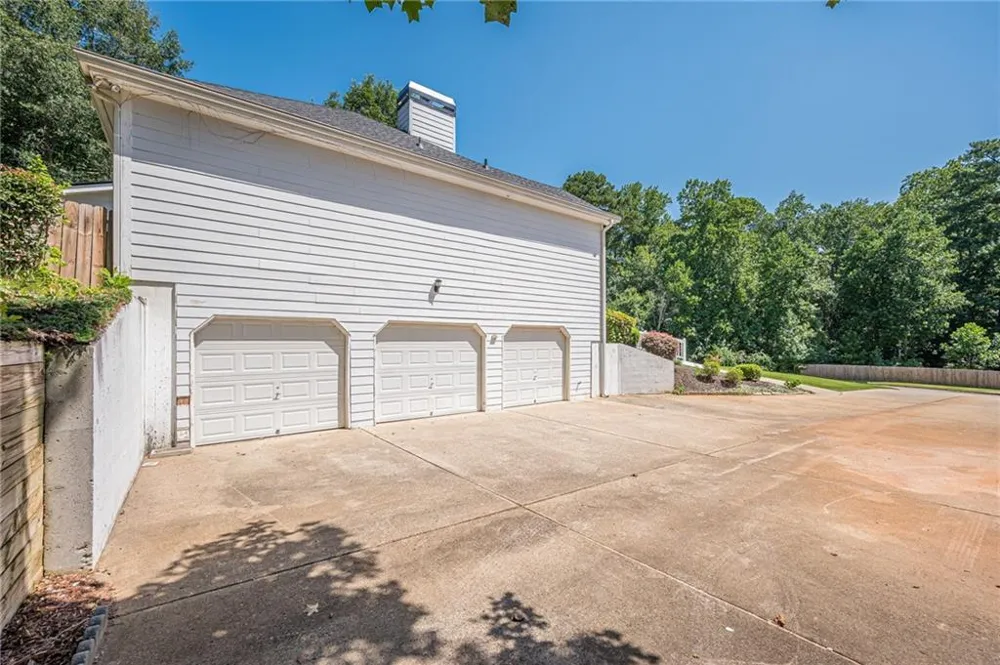 73 Cross Pointe Court Hiram, GA 30141