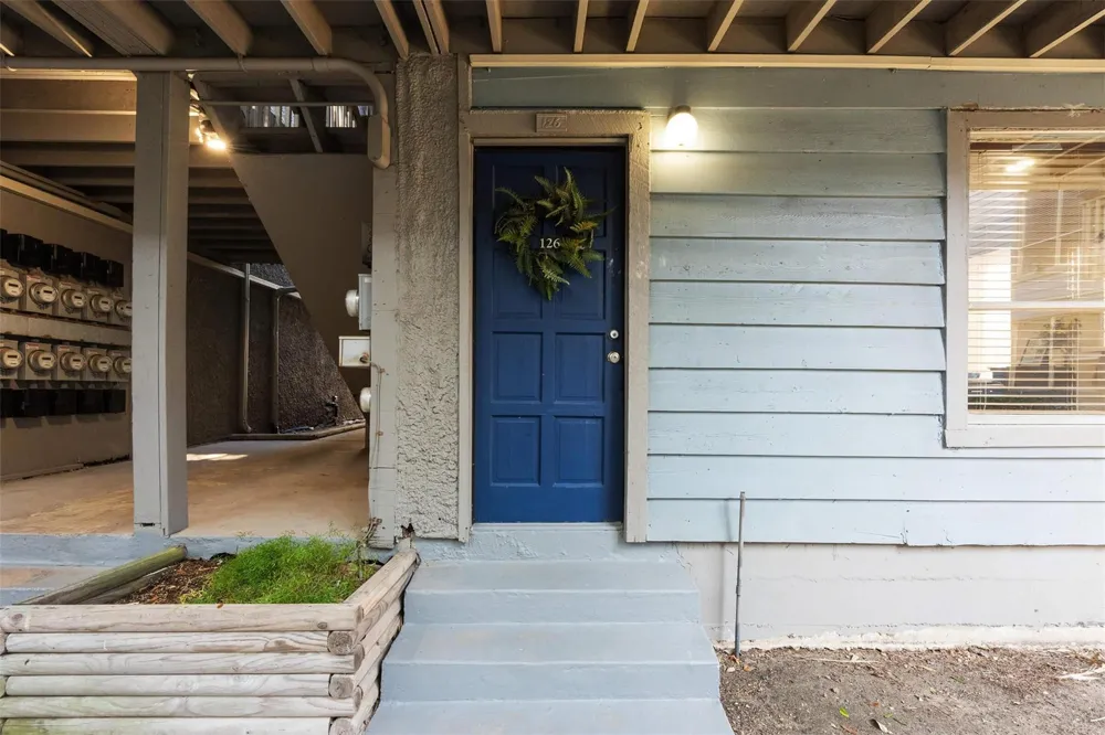 8100 Seawall Boulevard #E Galveston, TX 77551