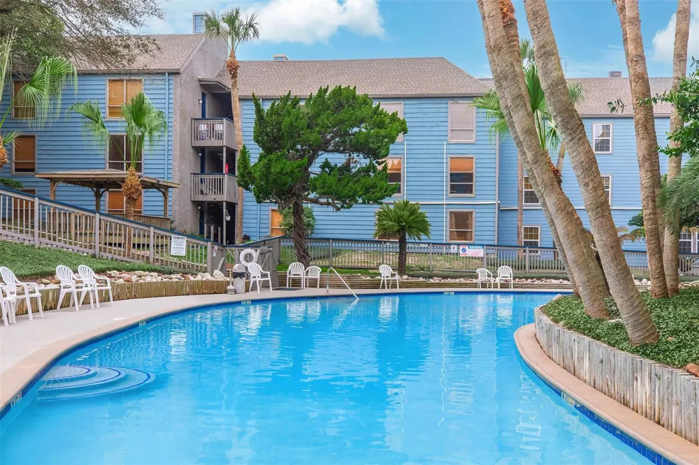 8100 Seawall Boulevard #E Galveston, TX 77551