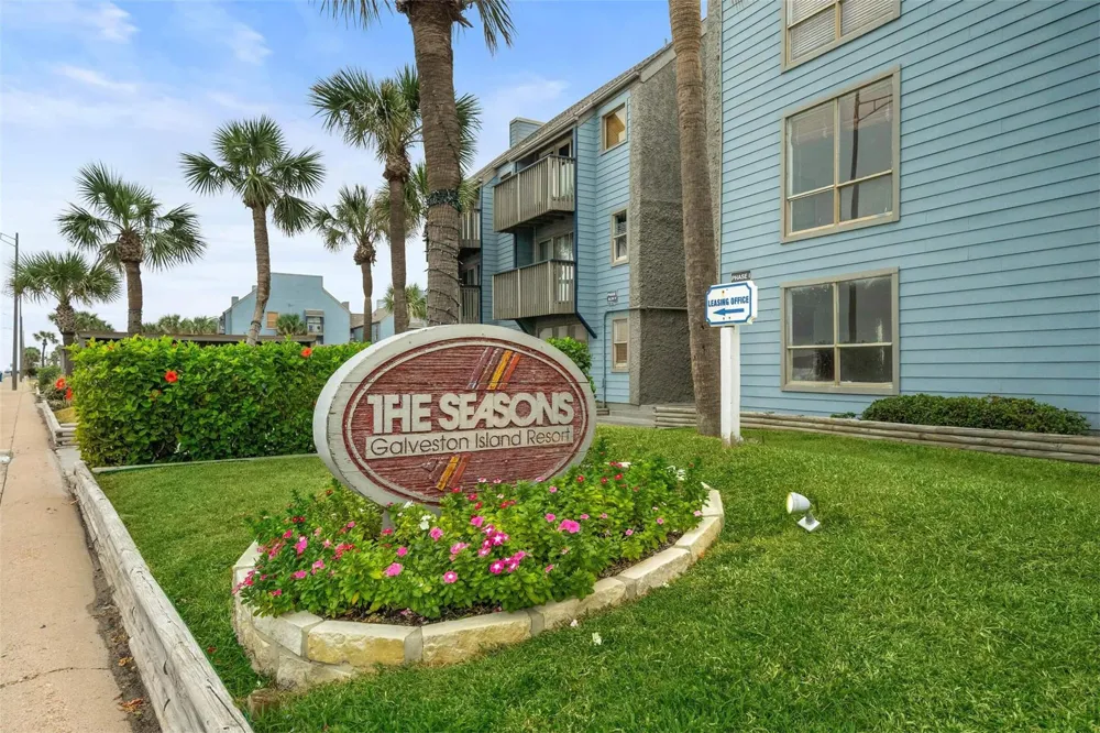 8100 Seawall Boulevard #E Galveston, TX 77551