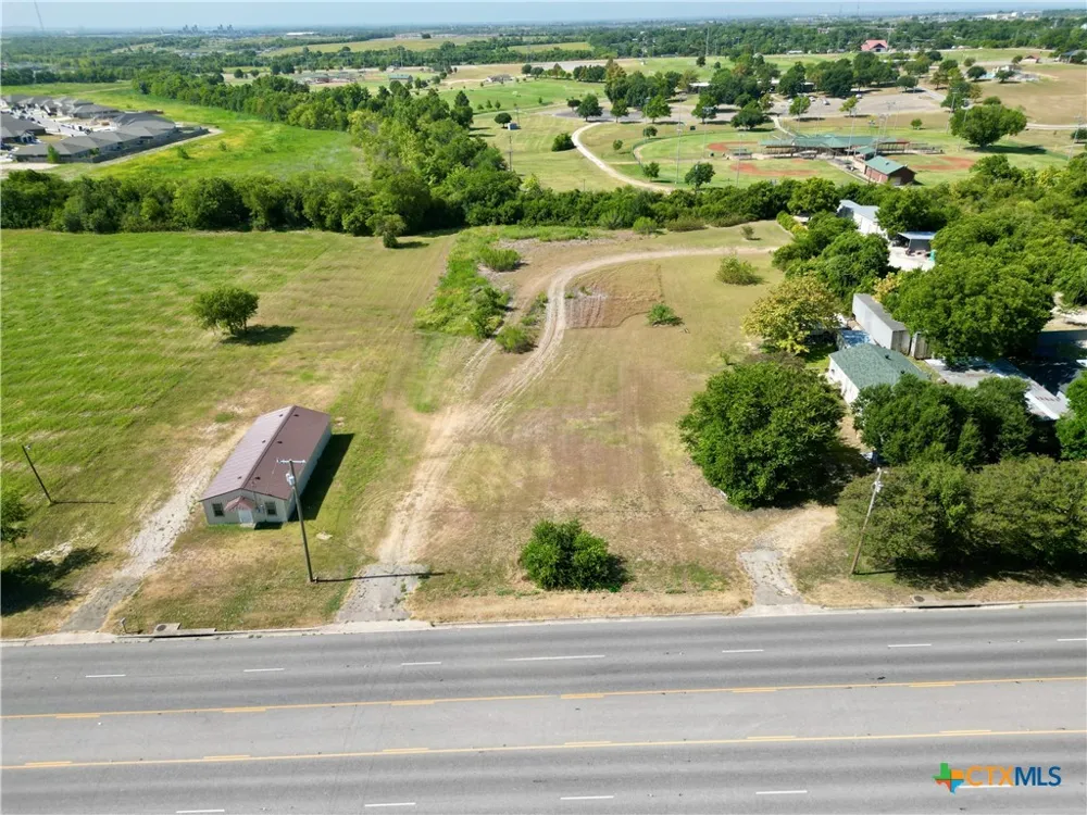 2001 E Adams Avenue Temple, TX 76501