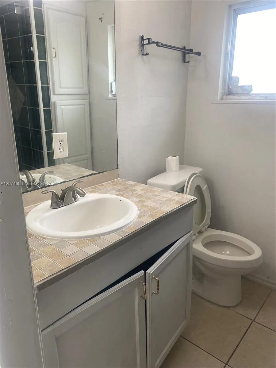 1111 VINEYARD ST #- Lehigh Acres, FL 33936