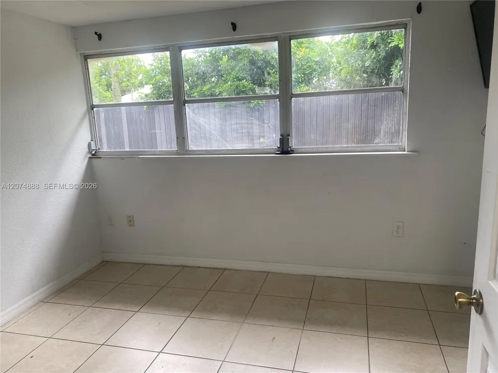 1111 VINEYARD ST #- Lehigh Acres, FL 33936